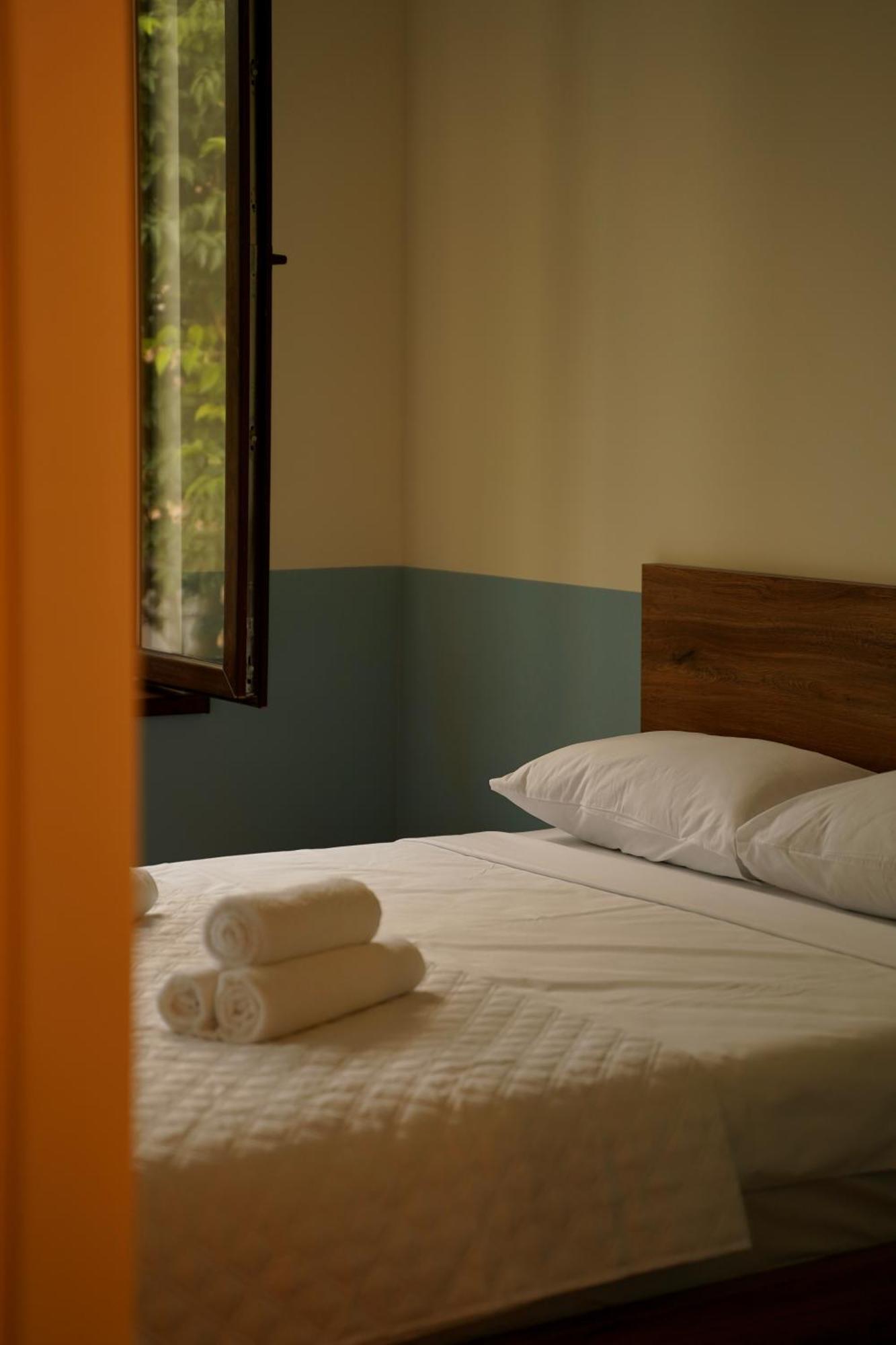 Dro Hotel Кутаиси Экстерьер фото