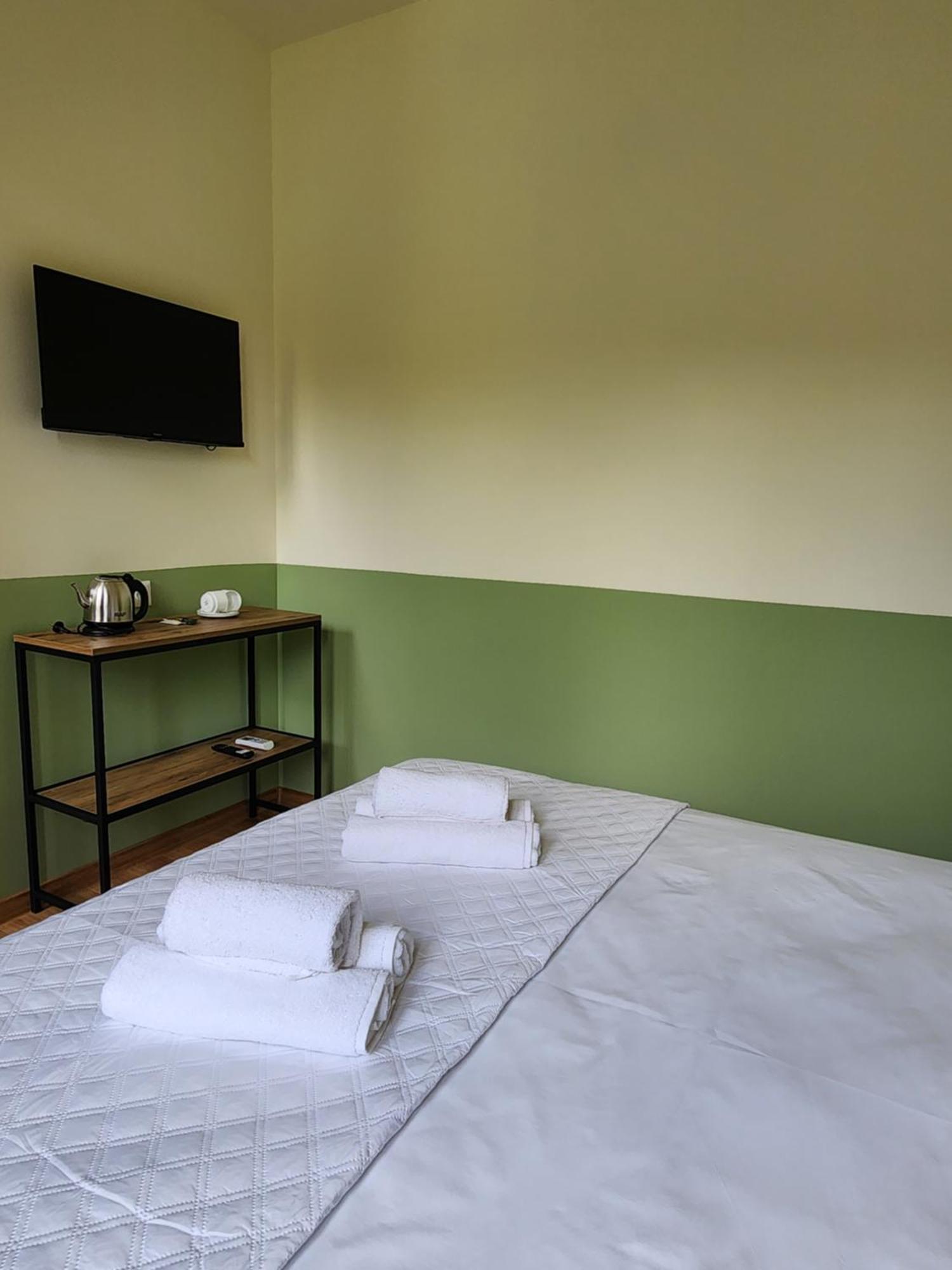 Dro Hotel Кутаиси Экстерьер фото