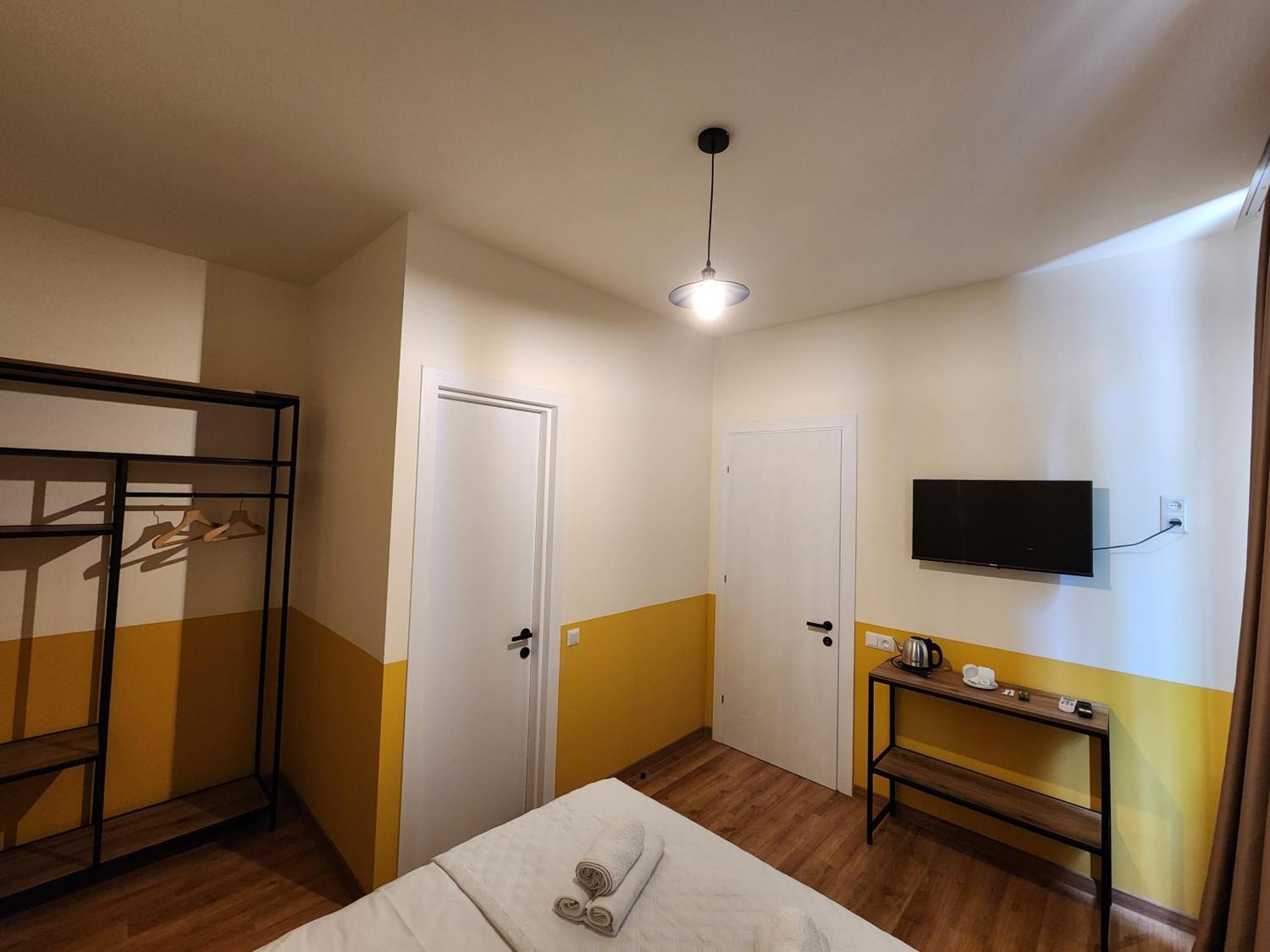 Dro Hotel Кутаиси Экстерьер фото